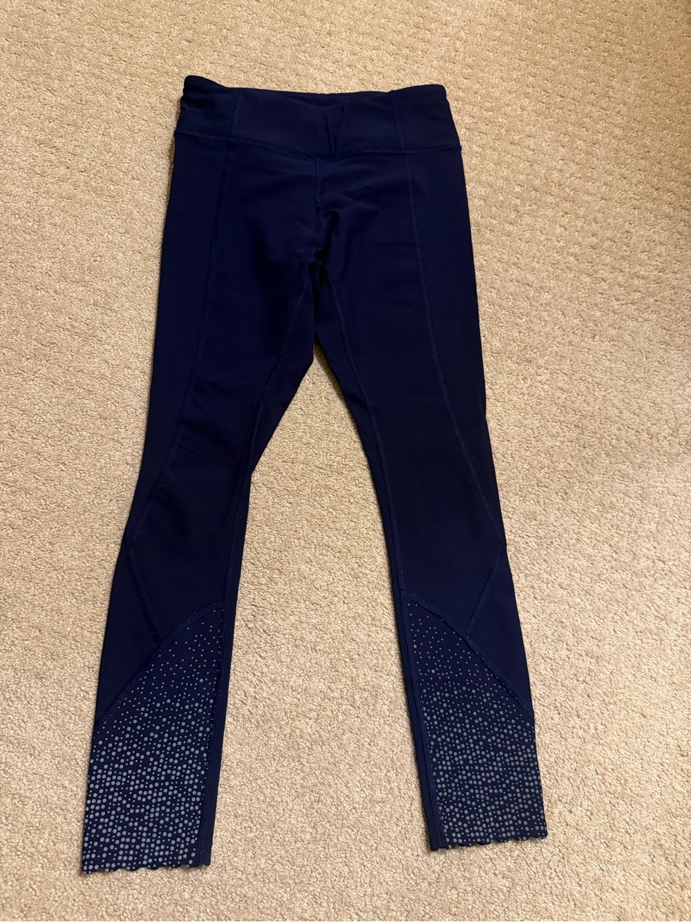 Lululemon Tight Stuff 7/8 Scalloped Reflective Hem - Navy SZ 4